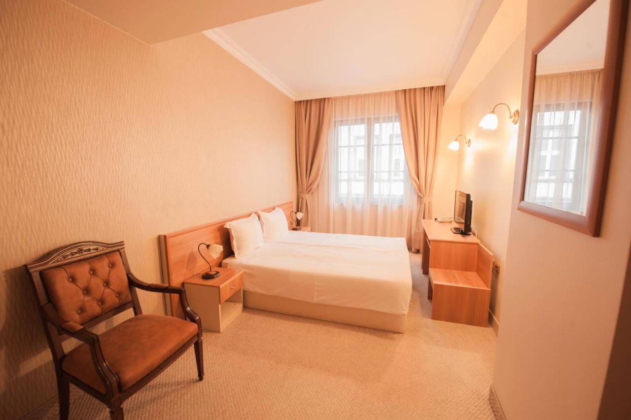 Hotel Central Svilengrad Buitenkant foto